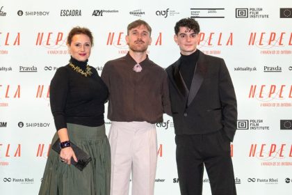 Premier filmu Nepela plna prekvapeni Caputova gratulovala tvorcom Maurery poslala jasny odkaz mladym a prisla zena ktora tvrdi Som Nepelova dcera