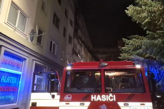 V Ziline vyhlasili mimoriadnu situaciu nocny poziar bytoveho domu