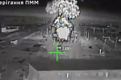 VIDEO Peklo na okupovanom uzemi Ukrajinske sily vyhodili ruske zasoby paliva do vzduchu