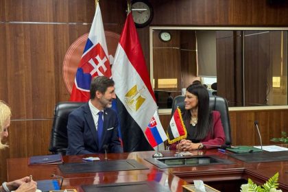 Blanar pricestoval do Egypta s dvoma tonami pomoci