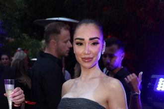 Ceska kraska dostala kopacky od zeny s ktorou chcela deti