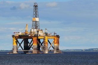 Chcete pracovat na vrtnej plosine Briti vas odvazia