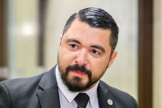 Demokrati Policajt ktory riesil nehodu sefa SIS Gaspara nahle konci