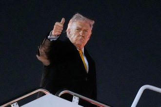 Donald Trump hrozi BBC miliardovou zalobou za prejav