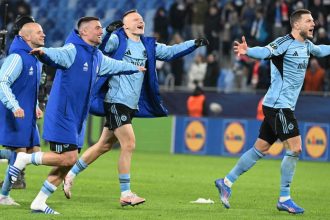 Dvanastminutove hrobove ticho na Slovane Skusaju triky aj my