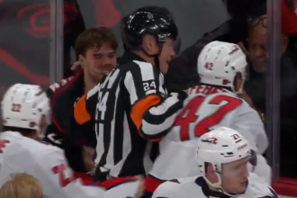 Fehervary zakrvavil Kanadana so slovenskymi korenmi Slafkovskemu trener spravil to co vlani len raz