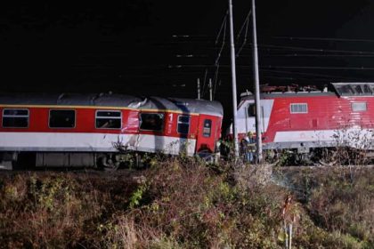 Matovicovci tvrdia ze poznaju vinika nehody vlakov Simecka Vlada nevie garantovat bezpecnost ludi