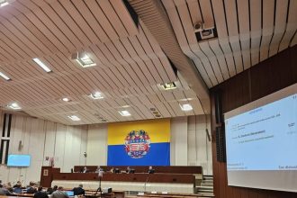 Nezvycajna zhoda Za kosicky rozpocet hlasovali vsetci poslanci