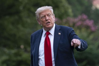 Odstranim kazdeho Trump chce zastavit migraciu a deportovat miliony ludi