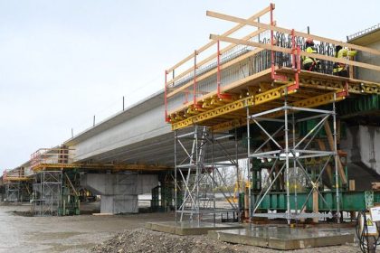 Opravu znamej panelky v Trencianskom kraji dokoncime skor o pol roka