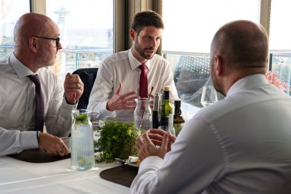 Styria opozicni musketieri vyrazili proti Ficovi