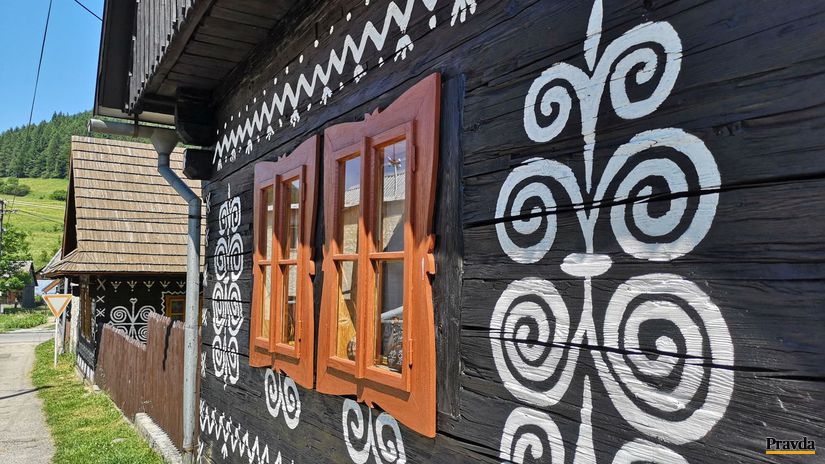 Turnikety v obci Simkovicova rezort pomaha Cicmanom kritizuje sperkarka