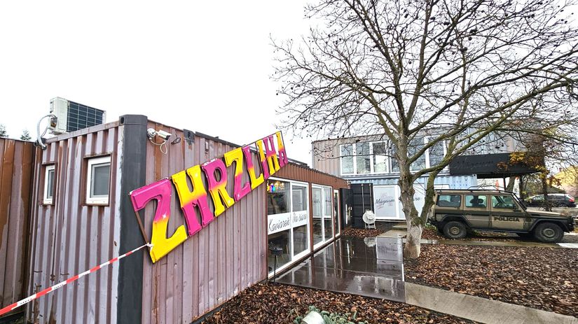 Ako sa pasovali cigarety a dokumenty