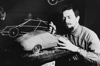 Ferdinand Alexander Porsche Tvorca slavneho Porsche 911 sa narodil pred 90 rokmi
