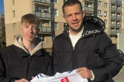 Koniec kauzy okolo futbalistu Vavra Po facke sa mladikovi ospravedlnil a priniesol aj odskodne