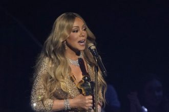Kralovna Vianoc a stroj na peniaze Kolko zarobi Mariah Carey