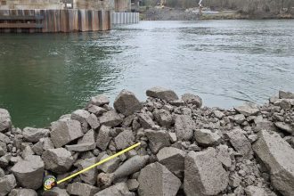 Mimoriadna udalost pri zeleznicnej trati dopravu prerusilo vybusne zariadenie