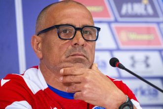 Preco Valjent nehra v reprezentacii Raz a navzdy to vysvetlim Calzona sa v otvorenej spovedi obul aj do Graifa Maka a spol