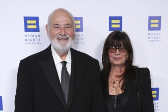 Sok v Hollywoode Legendarneho rezisera a jeho zenu nasli dobodanych Podozrivym je vlastny syn