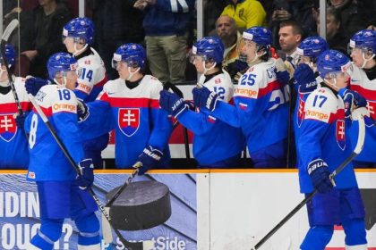 Sportove Vianoce hokej a futbal co sledovat