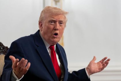 Trump odvolal 29 diplomatov zasahuje aj Slovensko