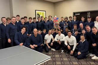 VIDE0 Slovaci mali pred MS na opacnom konci zeme Stedru veceru Koledoval najmladsi