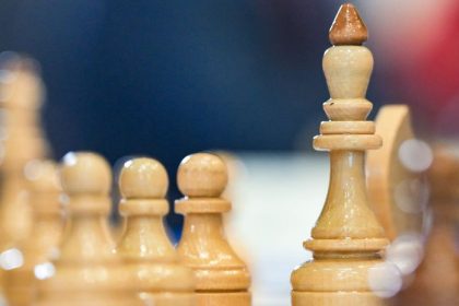 Zazracny chlapec za sachovnicou Trojrocny Ind s ratingom FIDE