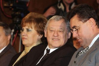 Ako byvalehoslavanistu ma to nesmiernehneva Staci sa pozriet co sa deje na Slovensku Aj hokej je prepojeny s politikou