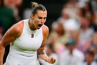 Bieloruska zastavila cesku tenistku Svetova jednotka vo finale s Ukrajinkou