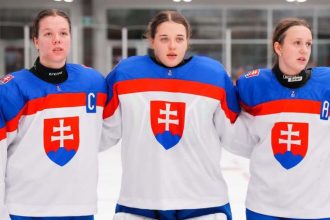 Derby ukazalo realitu Slovenky zakoncili skupinu vypraskom od ceskych rovesnicok Lopusanova je gol od rekordu