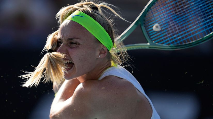 Kratky proces s jedinou Slovenkou Sramkova na Australian Open vybojovala osem gemov