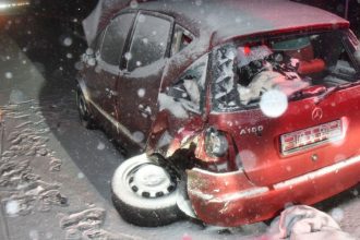 Kuriozna nehoda na R1 zrazili sa tri auta