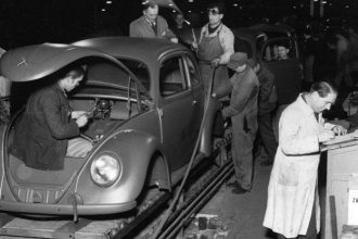 Legenda sa zrodila v troskach prvych 55 chrobakov vyrobili medzi Vianocami a Silvestrom 1945