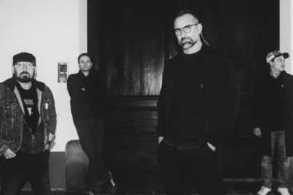 Majka z Gurunu zradca cierna nevesta a prorok Izaias Korben Dallas nahrali album plny netradicnych postav a osobnych pribehoch