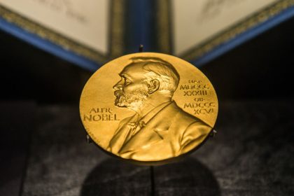 Nobelov institut potvrdil ze meno laureatky Nobelovej ceny za mier uniklo predcasne Moze za tym stat statny akter