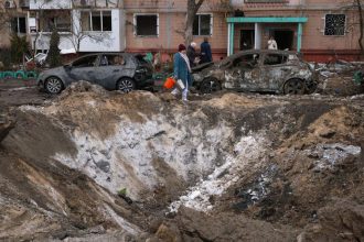 ONLINE Zelenskyj kritizuje predstavitelov Kyjeva za riesenie dodavok energie Macron posle Ukrajine generatory