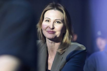 Poblaznila Douglasa no Karel ju musel dobyvat Ivana Gottova ma 50 jej cesta od au pair pripomina film