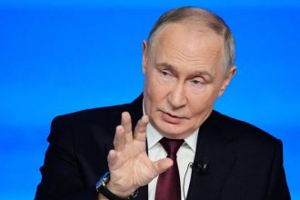 Ruska ekonomika sa zastavuje Putinova vojna tlaci hospodarstvo do stagnacie