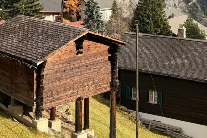 Takmer vertikalna jazda Dedina Murren so svetom spaja najstrmsia lanovka