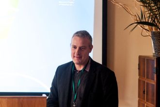 Uhlikova nerovnost je hlboka