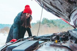 Vecsina vodicov nevie nastartovat motor v mrazoch konec diskusiam takto sa to robi spravne