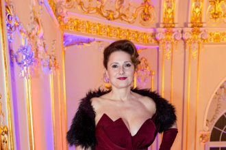 Venusa Maurery elegantna Magalova a labut Sarkoziova Inspiracie na roby podla Sloveniek