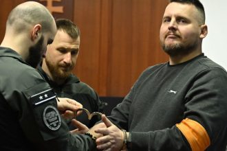 Vychoval ma moslim pracoval som pre Zidov Bombic vyhlasil ze si nikdy nemyslel ze by biela rasa bola nadradena