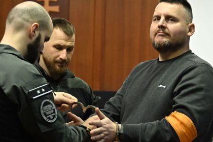 Vychoval ma moslim pracoval som pre Zidov Bombic vyhlasil ze si nikdy nemyslel ze by biela rasa bola nadradena