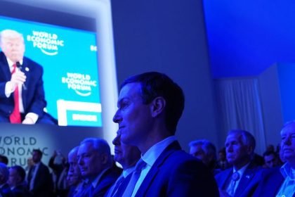 Za oponou Davosu Prestizne forum mocnych vedie Cech Kto je Mirek Dusek