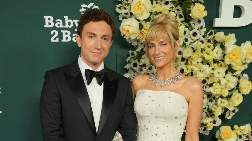 oblubena spevacka sa stala trojnasobnou mamou tehotenstvo sa jej podarilo utajit nikto o nom netusil