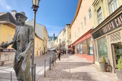 Banska Stiavnica je ako mesto duchov ludia upozornuju na opustene centrum Mozu za to ceny pocasie alebo unava z turizmu