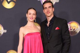 Bardyho krasna polovicka zverejnila zabery ktore vas ocarif vyzerali na zaciatku ich lasky