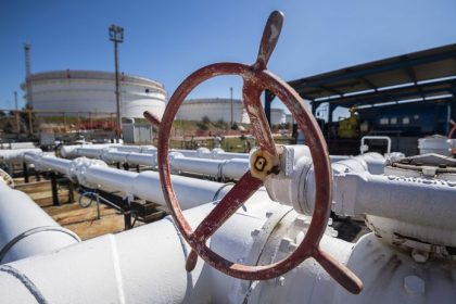 Cakanie na ropu z Ukrajiny pokracuje Slovensko sa spolieha na nudzove scenare Zelenskyj Oprava Druzby je nebezpecna nevidim v tom zmysel