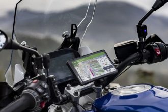Garmin predstavuje novu motocyklovu navigaciu Je vhodna aj do narocnejsich podmienok